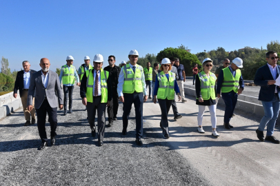 Manisa'da Büyükşehir çalışmalarını sürdürüyor